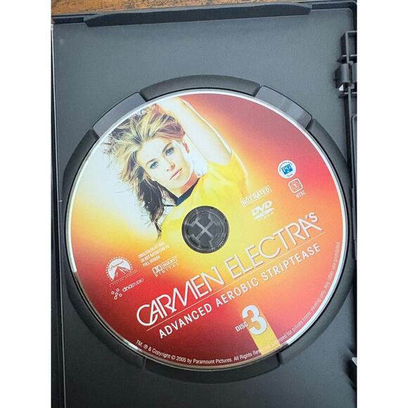 Carmen Electra's Aerobic Striptease Collection - Carmen's Fitness Collection - Picture 6 of 9